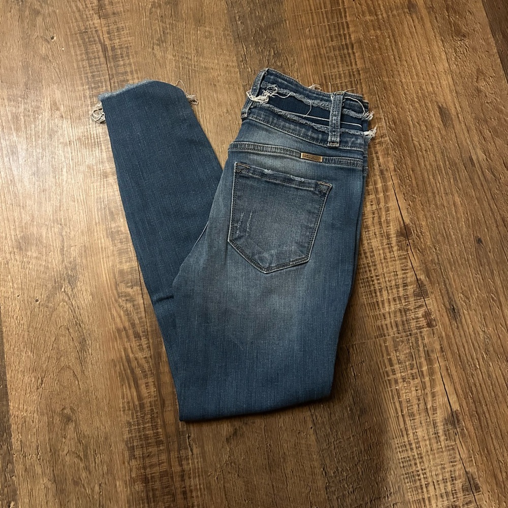 Kancan skinny jeans.